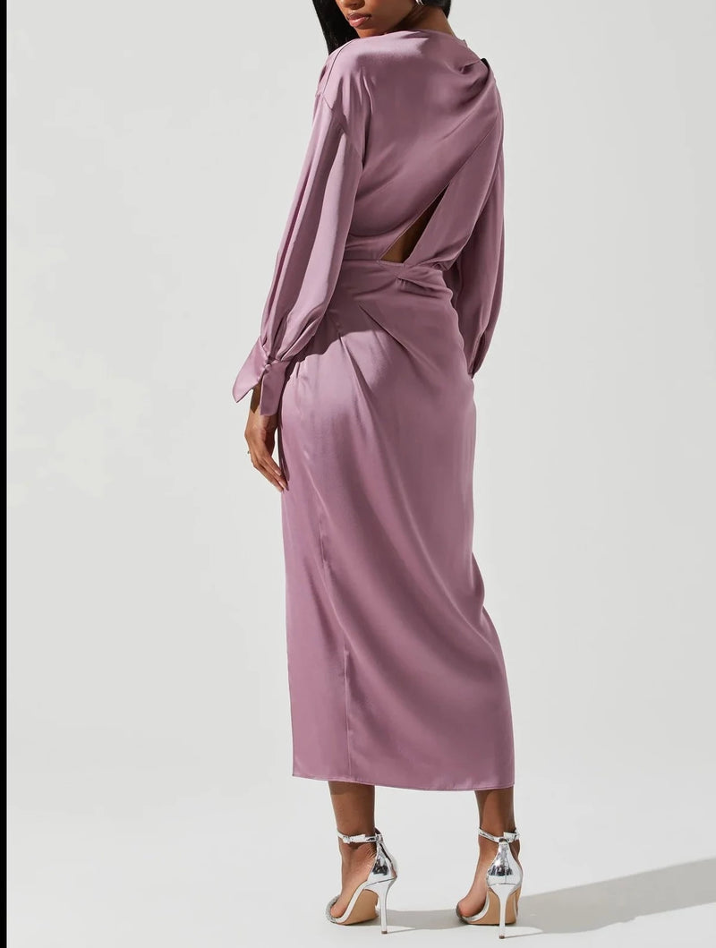ASTR The Label Sadyra Drop Shoulder Dress