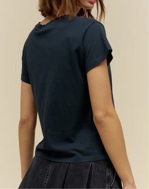 DAYDREAMER Solid Solo Tee